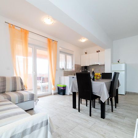 Mario Appartement Vir Buitenkant foto