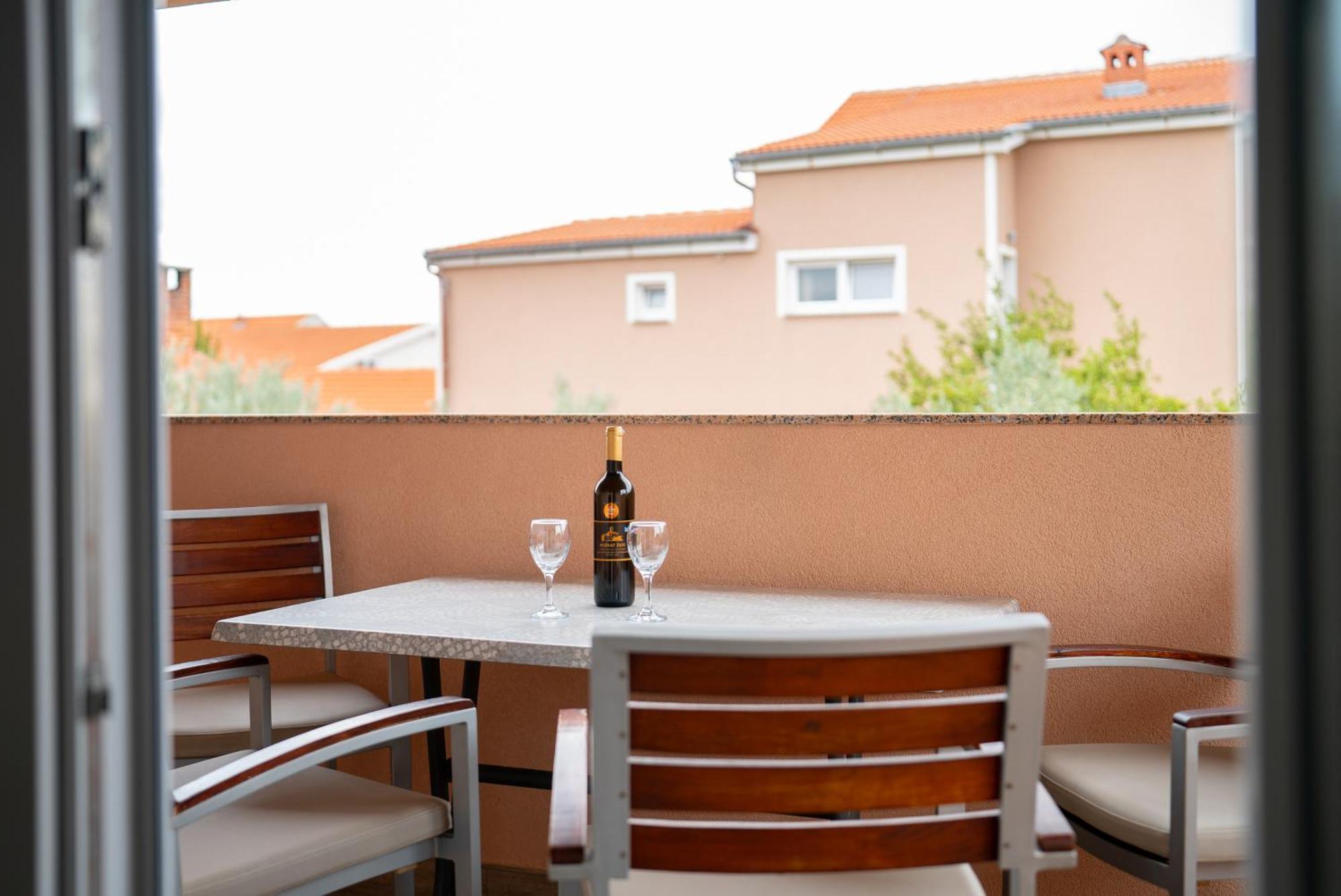 Mario Appartement Vir Buitenkant foto