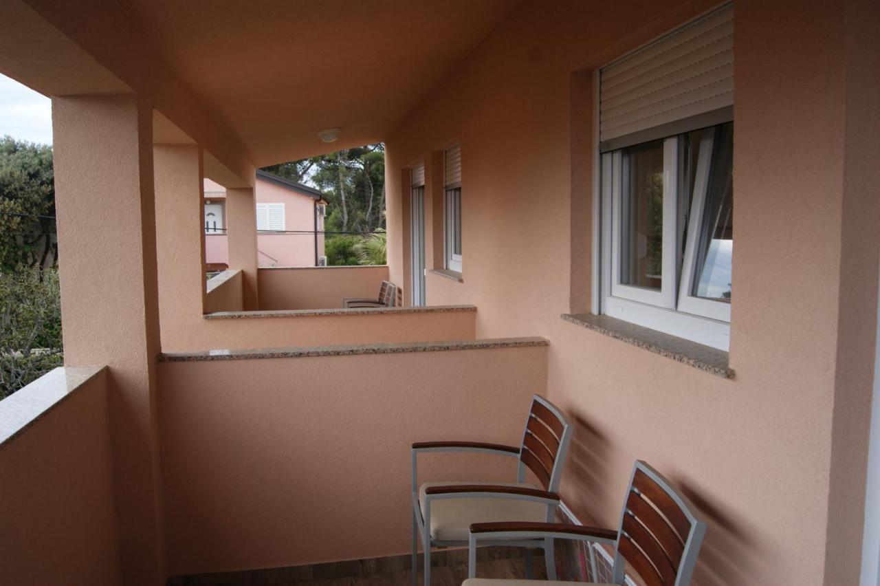 Mario Appartement Vir Buitenkant foto